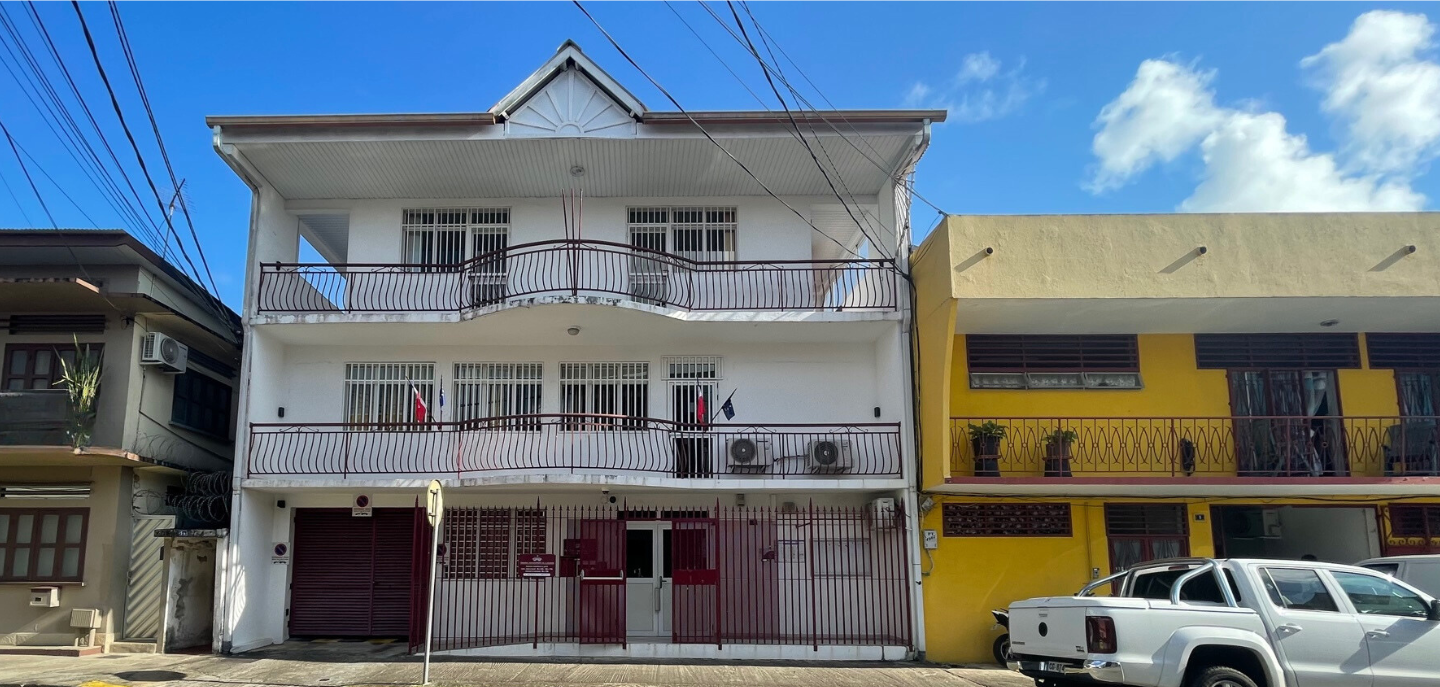 Façade du tribunal administratif de Guyane