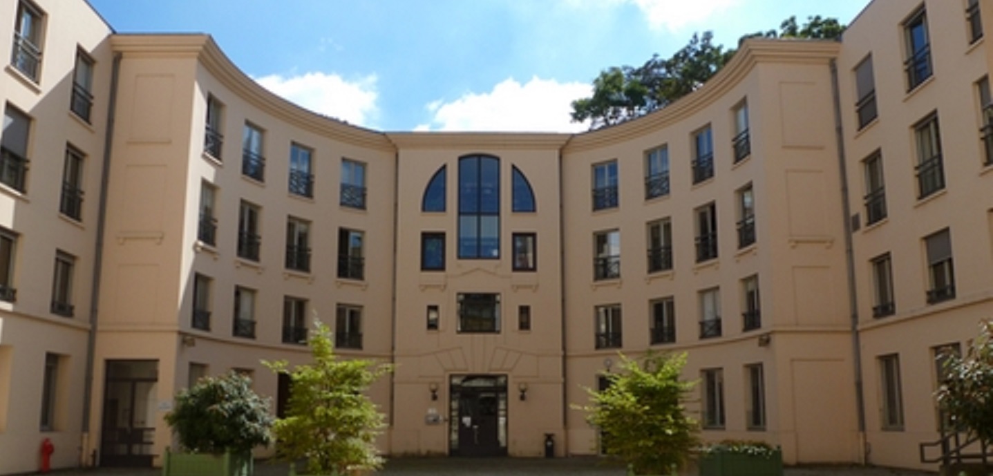 Facade du tribunal administratif de Versailles