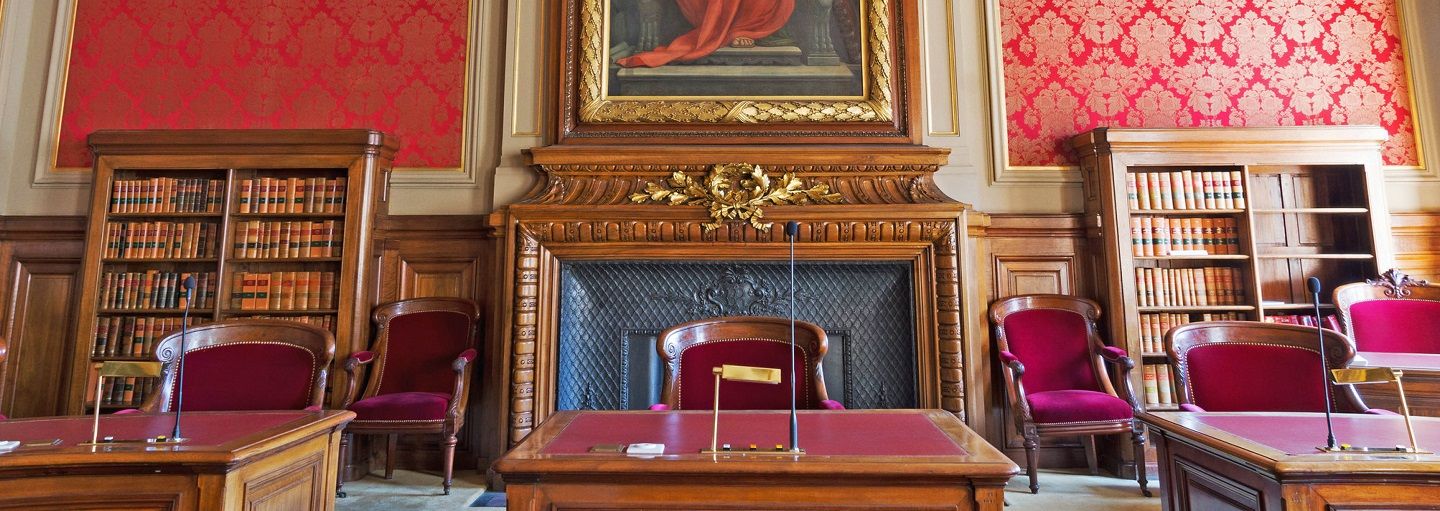                                                                                                                                                                                                                                                                                                 Dernières décisions (référés) en lien avec l’épidémie de Covid-19 - Conseil d'État<br />
<br />
                    