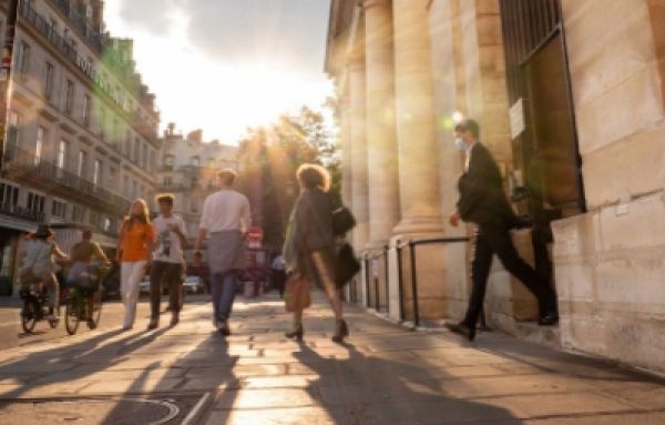 Personnes dans la rue