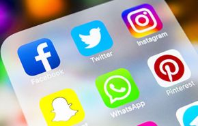 Conférence réseaux sociaux et économie