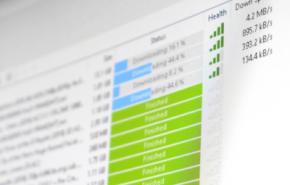 Photographie de téléchargements sur un écran d'ordinateur