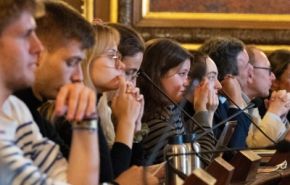 Venez assister aux événements du Conseil d'État